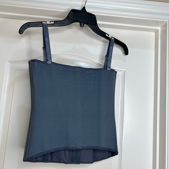NWT Gray Colombian Waist trainer - Picture 6 of 6